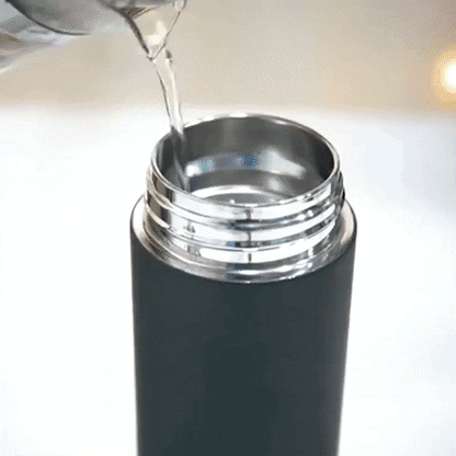 ¿Tu café se enfría antes de que puedas terminarlo?               ThermoSense™